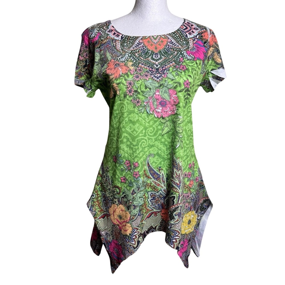 One World‎ Women's Top Size XS Green Floral Boho Embellishments Short Sleeve